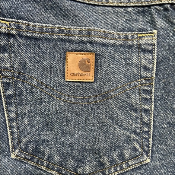 Men’s Carhartt Relaxed Fit Blue Jeans Size 42x30 - Picture 2 of 4